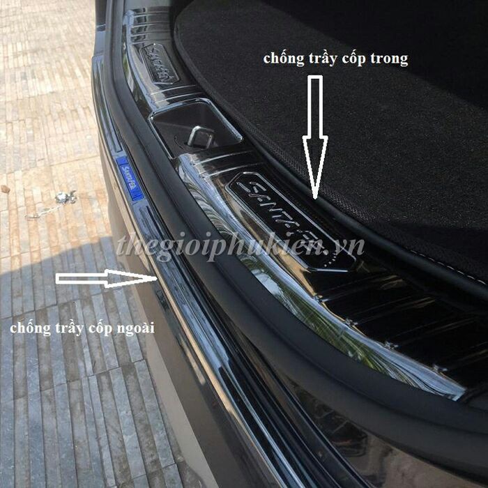 Ốp chống trầy cốp Hyundai Santafe 2019 - 2020 –  Titan(hàng cao cấp), Ốp cốp trong ngoài titan Santafe 2019 - 2020