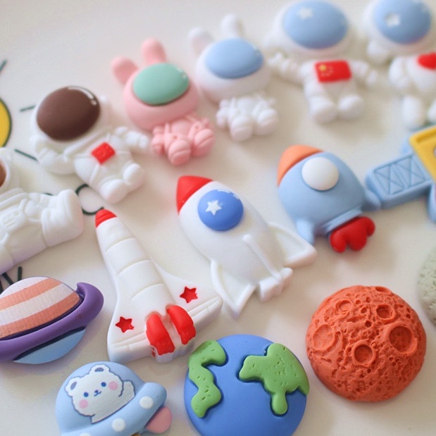Charm Slime/ Dụng Cụ Charm Trang Trí Hình Gấu Du hành Vũ trụ