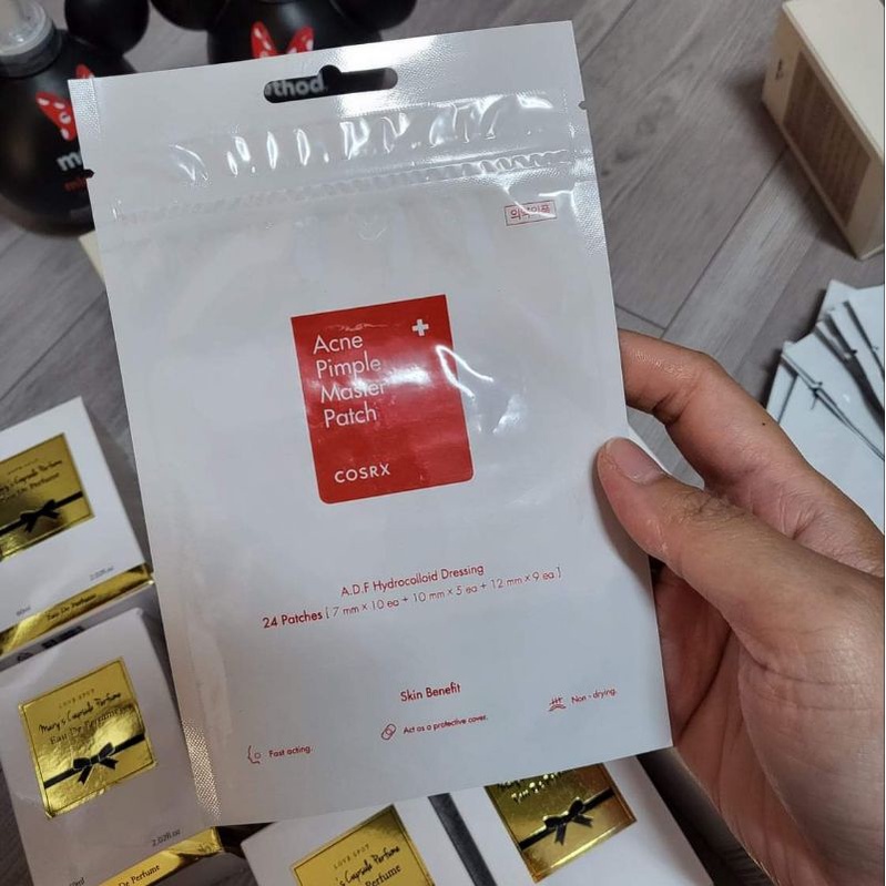 Miếng dán mụn Cosrx