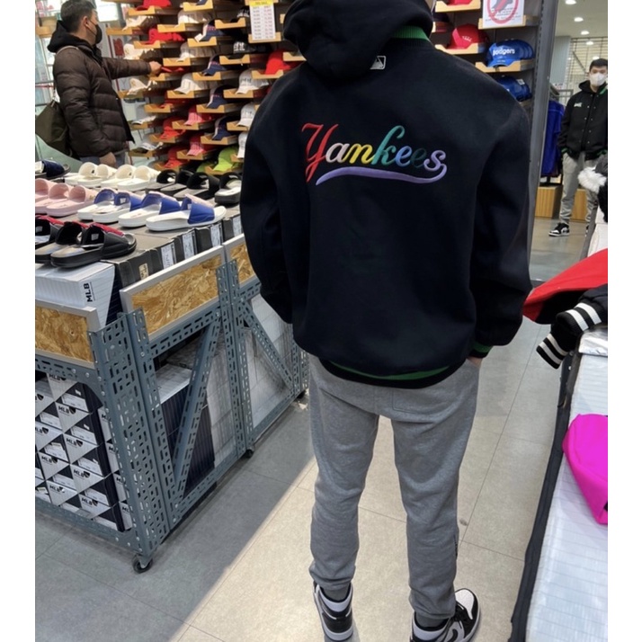 Áo bomber jacket mlb sale 50% (hàng auth 100%)