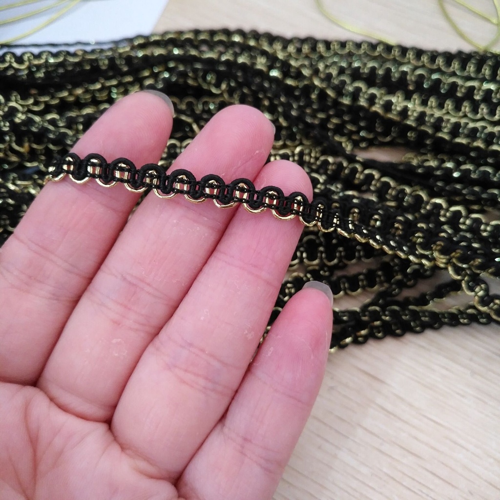 Dây ren viền kim tuyến 0.5cm