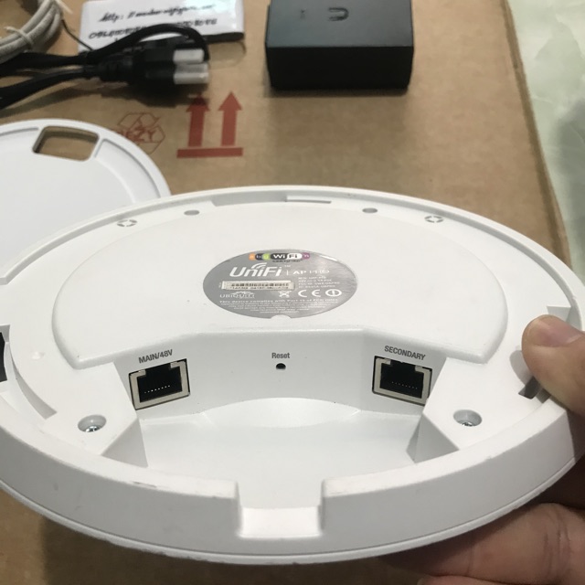 Bộ phát wifi Unifi UAP AC hàng qua sử dụng | BigBuy360 - bigbuy360.vn