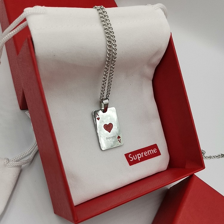 Dây chuyền Supreme A card necklace ss20