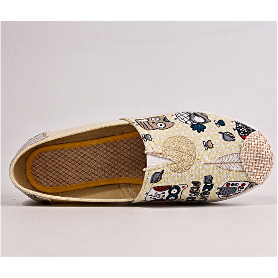 GIÀY LƯỜI SLIP ON VINTAGE HOẠ TIẾT CHIẾC LÁ MÀU VÀNG NHẠT