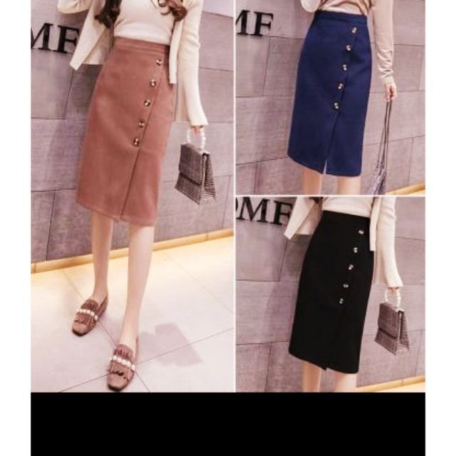 Chân váy dài vạt chéo hàng cúc