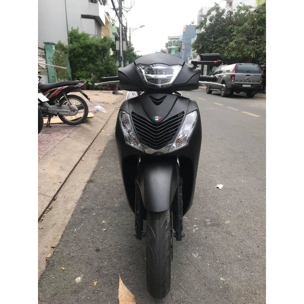 Dàn áo from Sh Ý full nguyên khối trang trí cho SHVN 2017 - 2019