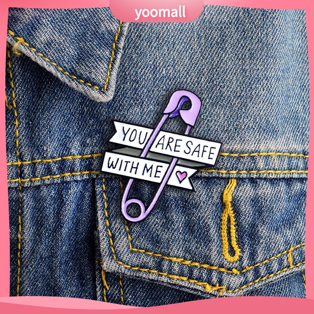 Ghim cài áo kim loại chữ You are an toàn thời trang cho nữ