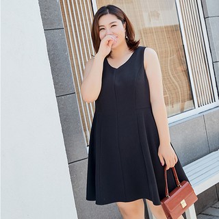 Váy suông sát nách cổ tim cho người béo mập