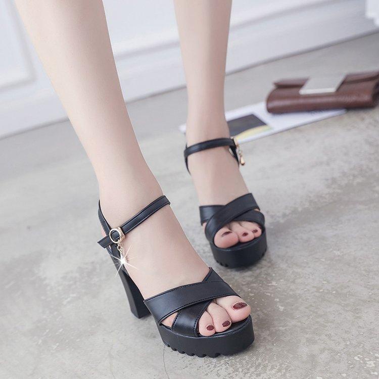 Sandal cao gót 9cm dép gót vuông nhẹ êm chân chất liệu da mềm [SDN05]