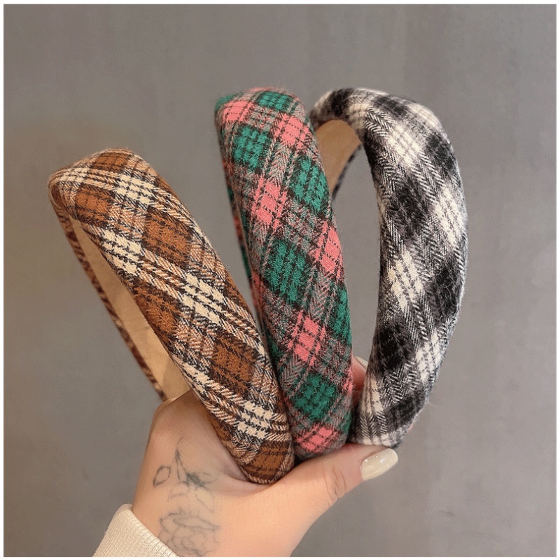 Băng đô cài tóc họa tiết kẻ ô trắng đen