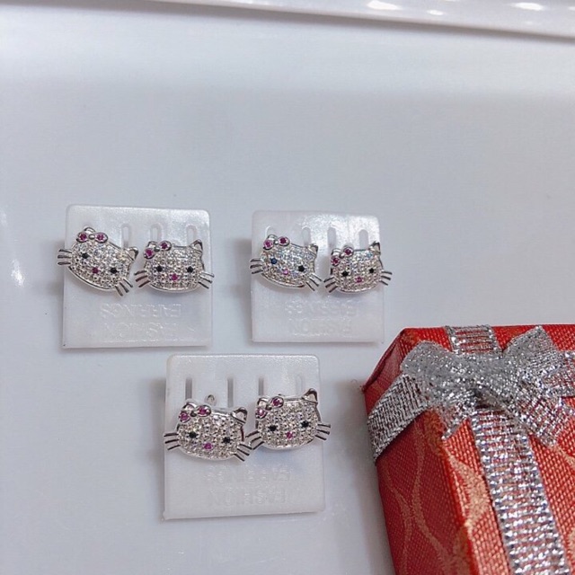 Khuyên tai mèo Kitty cắm chốt bạc ta đẹp