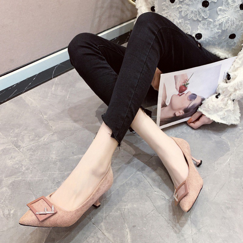 Giày cao gót nữ chất da lộn họa tiết hình chữ F F958