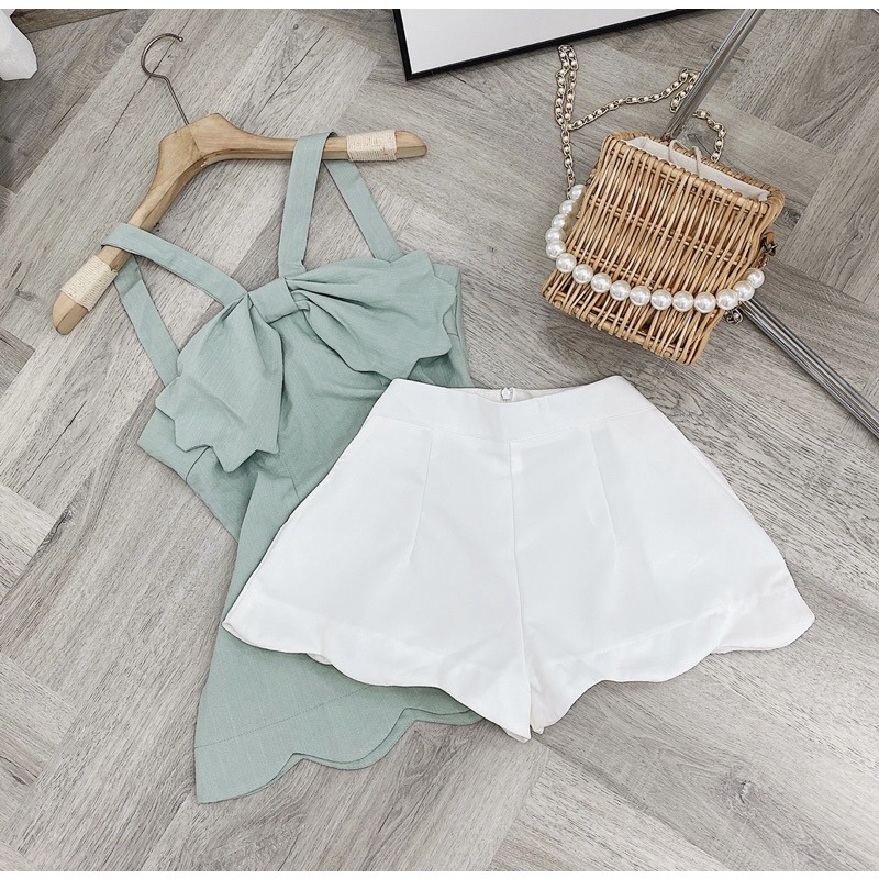 SET ÁO 2 DÂY YẾM NƠ NGỰC + SHORT LAI GỢN SÓNG