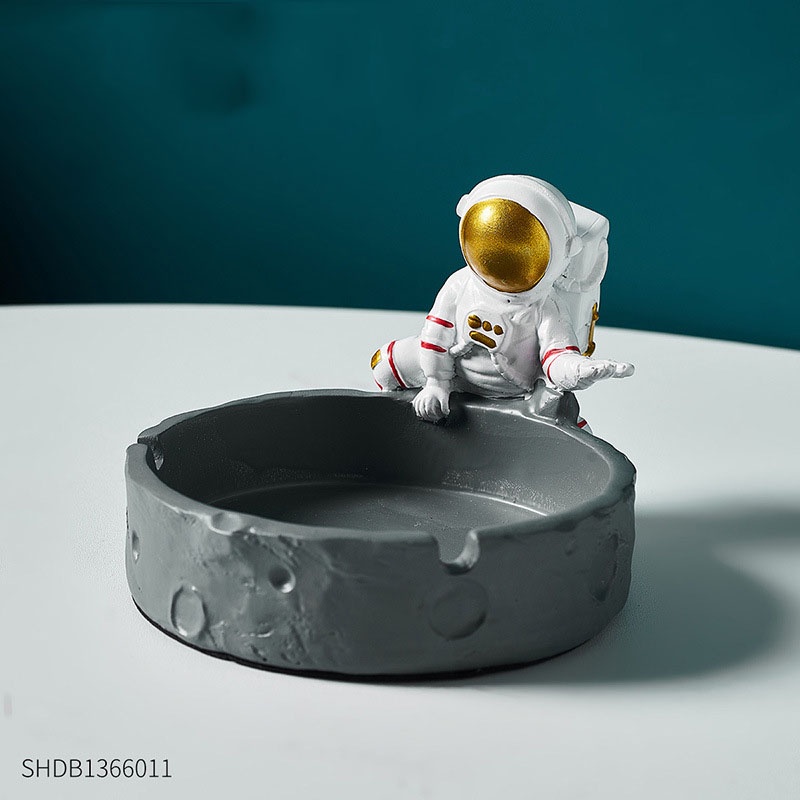 Gạt tàn thuốc hình phi hành gia cao cấp