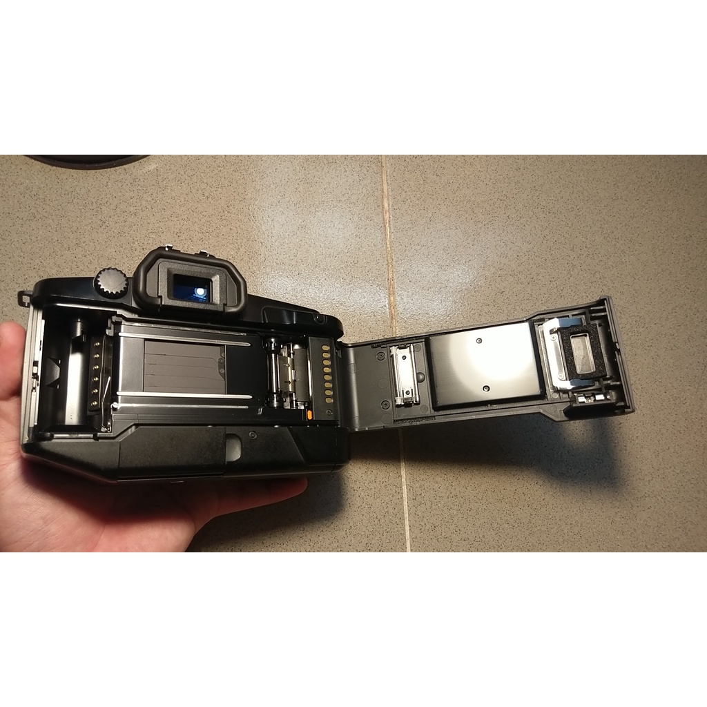 MÁY ẢNH FILM CANON 650 EOS