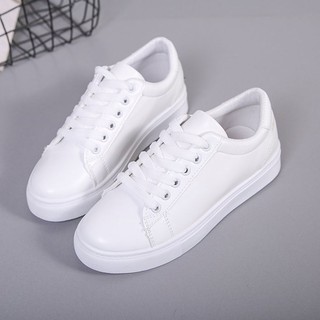 Giày sneaker nữ đế bệt giả da