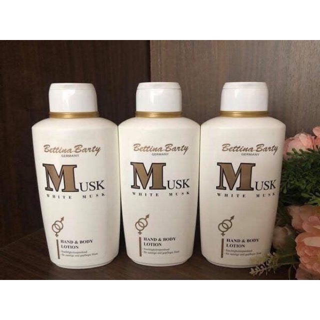 Dưỡng thể làm trắng da Bettina Barty White Musk Hand Body Lotion