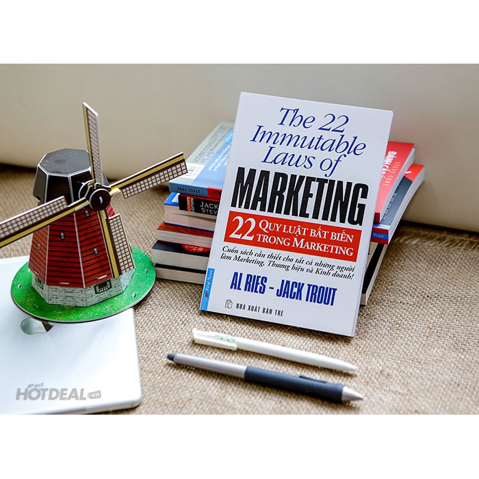 Sách 22 Quy Luật Bất Biến Trong Marketing - First News