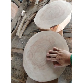 Thớt mù u chặt xương