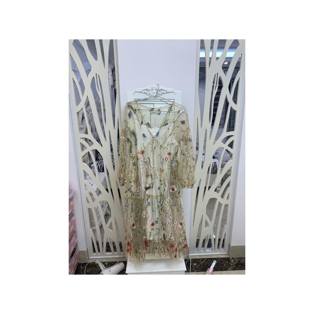 Váy ren thêu hoa dáng rộng | BigBuy360 - bigbuy360.vn