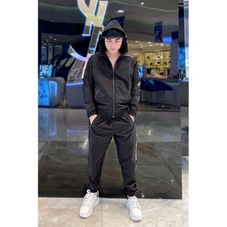 Set gió ADIDAS mũ chạy sọc thêu nổi siêu đẹp về thêm cho ae nhé!Chất vải Gió sịn/
M L XL XXL
Only 680K