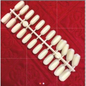 móng bẻ ( túi 5 vỉ , mỗi vỉ 24 móng )