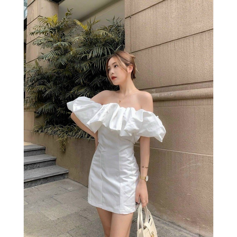 ĐẦM BẸT VAI BÈO NGỰC