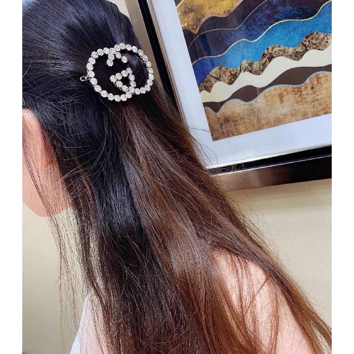 Kẹp mái gucii đính đá siêu sang chảnh