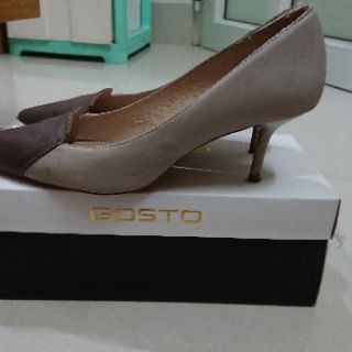 Gosto leather pump 5cm size 39