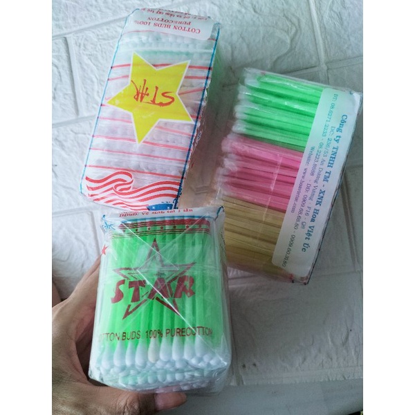 Tăm bông ngoáy tai