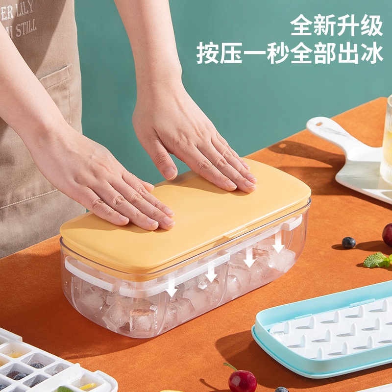 Khay Làm Đá Kèm Hộp Có Nắp Đậy - Hộp Làm Đá Tủ Lạnh Có Thì Xúc Tiện Lợi