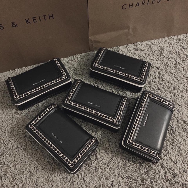 Túi viền xích cnk