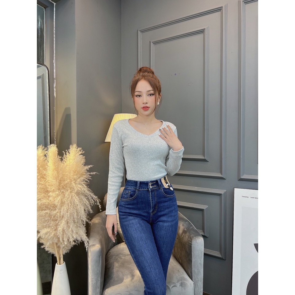Áo thun tay dài nữ CRAZYTEEN cổ tim sang trọng AT0270