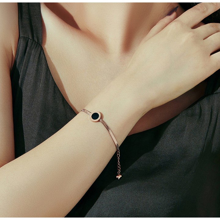 Combo dây chuyền và lắc tay titan kiểu mì dẹp mặt tròn la mã siêu đẹp, bền màu - Đem lại sang trọng, quyến rũ, quý phái