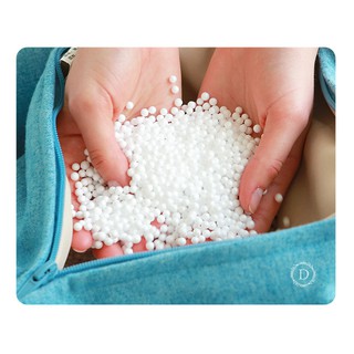 Hạt xốp bịch - Dùng làm hộp quà tặng sinh nhật - Đổ thêm vào ghế beanbag- Đường kính hạt xốp từ 4mm - 5mm, giá sản xuất.