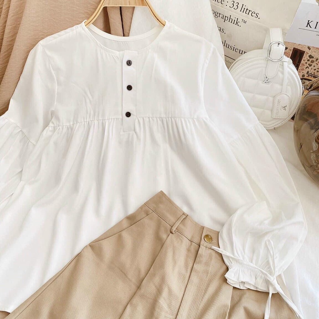 Set bộ hai món áo babydoll nữ trắng sơ mi tay bồng kèm quần sooc kaki Dáng Rộng Vintage Bánh Bèo Hottrend