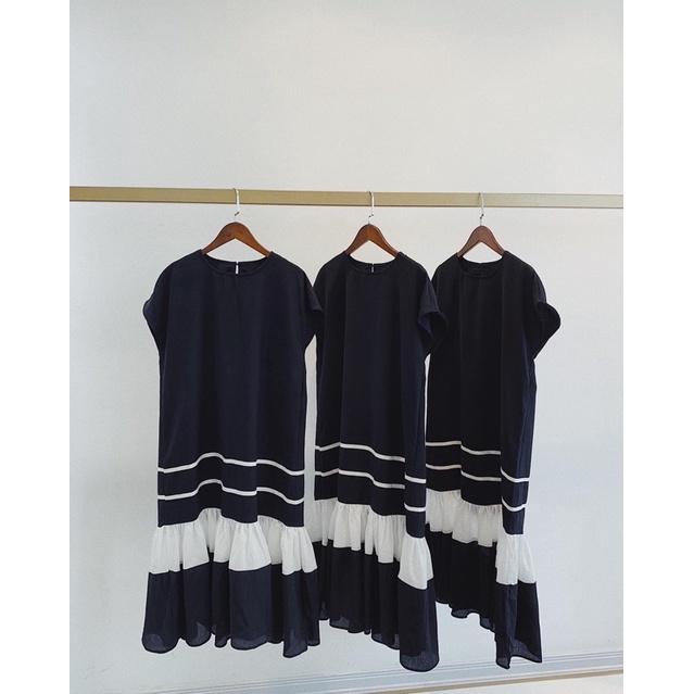 Đầm đen đuôi cá phối màu | BigBuy360 - bigbuy360.vn