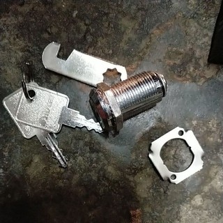 Khoá tủ cốp Ivan cam lock