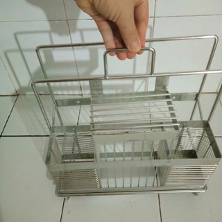 kệ inox để dao, đũa, thìa kèm thớt