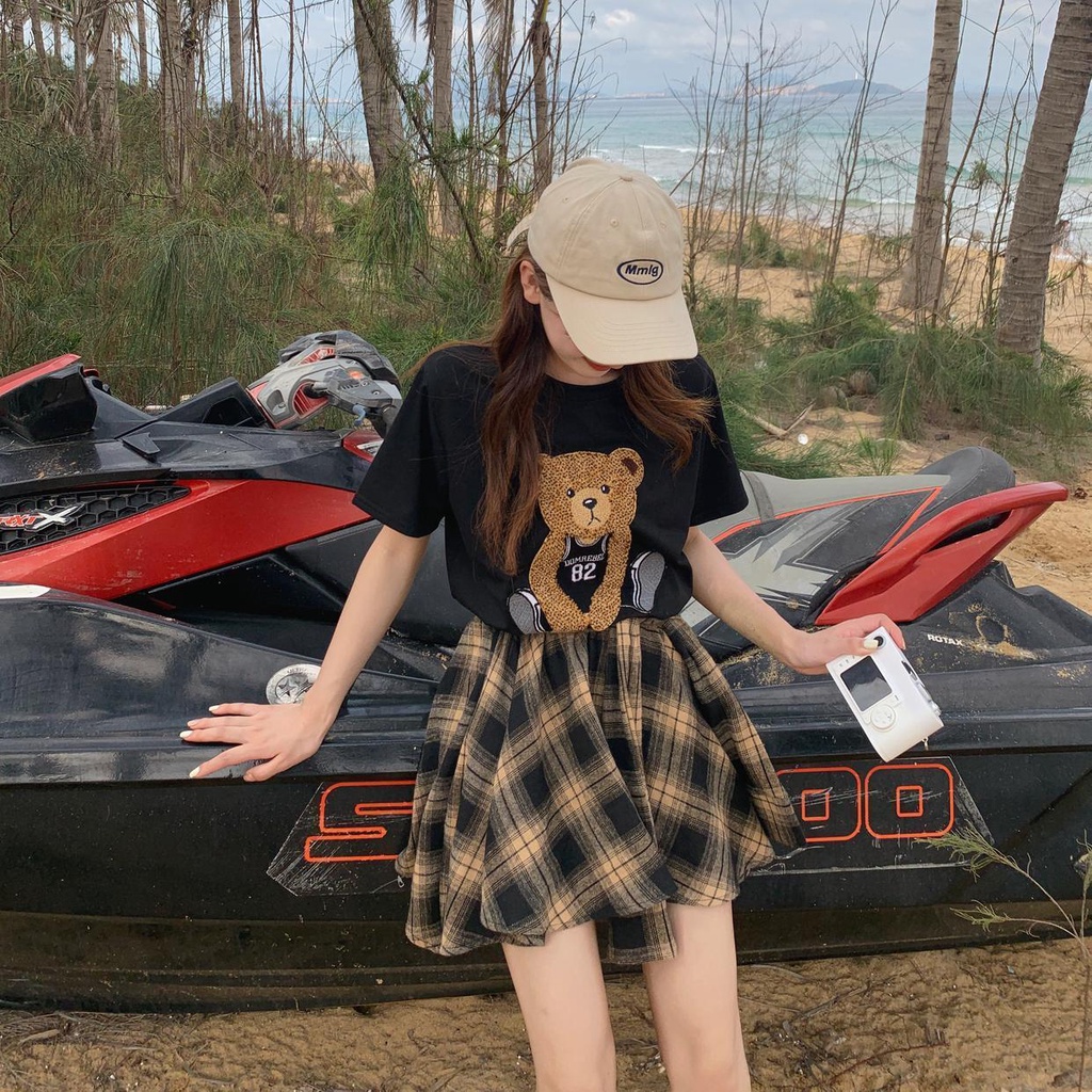 Bộ Áo Thun In Hình Gấu + Chân Váy Xếp Ly Họa Tiết Caro Thời Trang Mùa Hè Cho Nữ