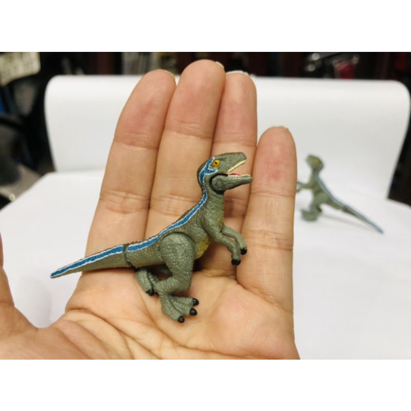 Set 1 và set 3 khủng long Jurassic World hãng Tomy có khớp cử động miệng, tay và đuôi