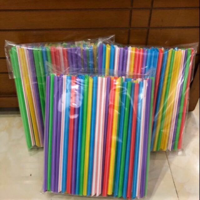 Ống hút nhiều màu