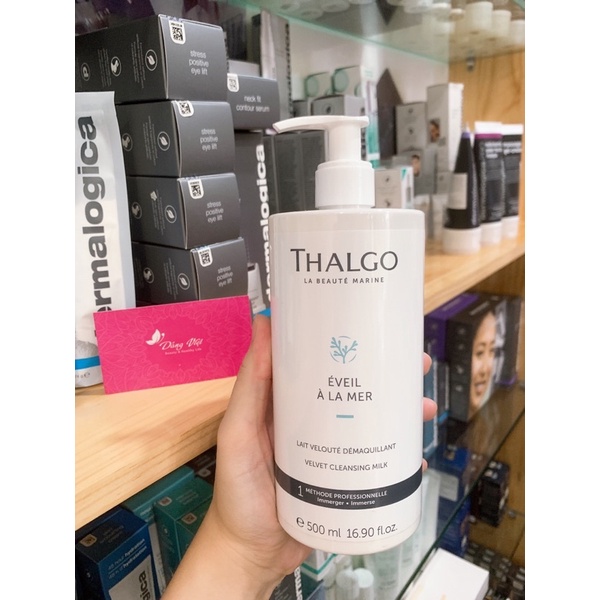 Sữa rửa mặt, tẩy trang êm dịu và cấp ẩm Velvet Cleansing Milk size 500ml