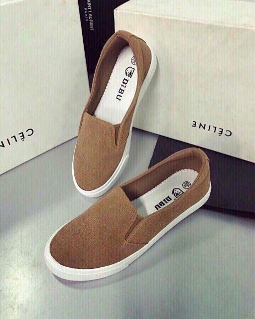 Slip on vải