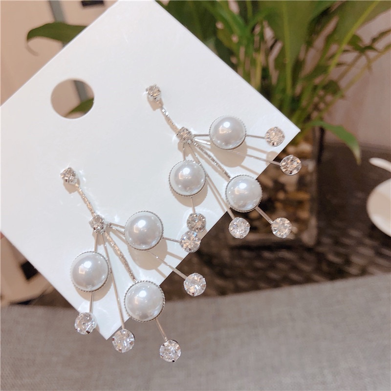 bông tai tua rua đính đá và hạt bẹt , khuyên tai phong cách sang chảnh