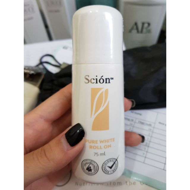 Lăn khử mùi Scion Nuskin chính hãng Mỹ