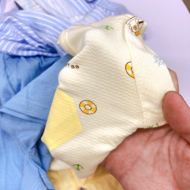 Bộ Quần Áo Cộc Cài Vai Gỗ Sồi Cao Cấp Cho Bé Từ 3 Đến 9 Tháng