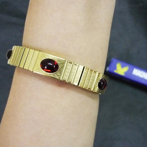 VÒNG ĐIỀU HÒA ỔN ĐỊNH HUYẾT ÁP MAGNETIC BRACELET