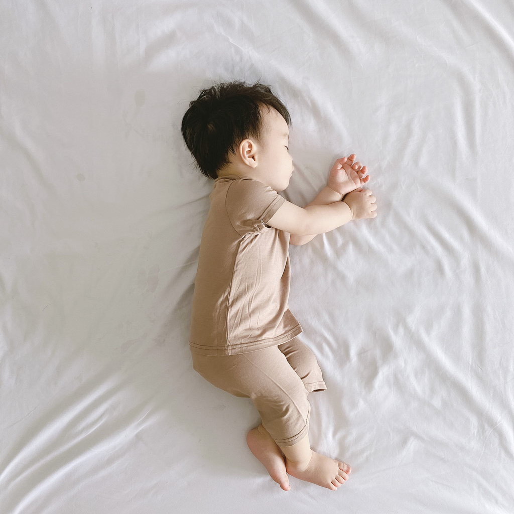 Bộ Đồ Ngủ Áo Tay Ngắn Và Quần Short Vải Cotton Trơn Thời Trang Mùa Hè Mới Dành Cho Bé Sơ Sinh 2021
