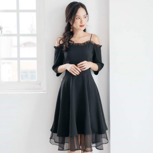 Đầm trễ vai phối lưới kèm ảnh thật